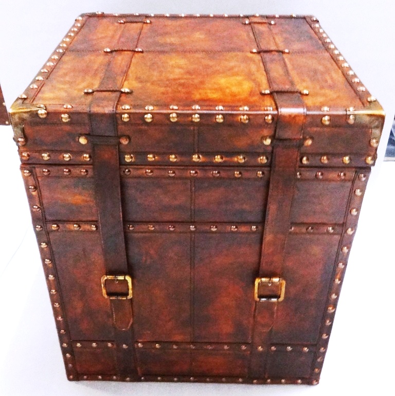 TAN TC MEDIUM TRUNK